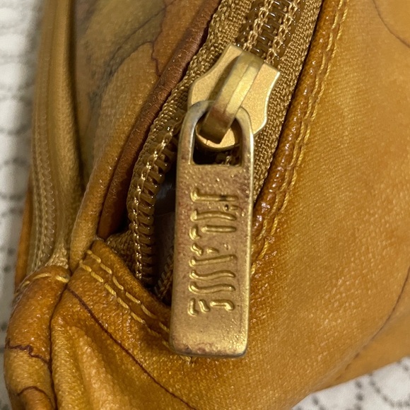 Alviero Martini Tan Waist Bag - Picture 3 of 8